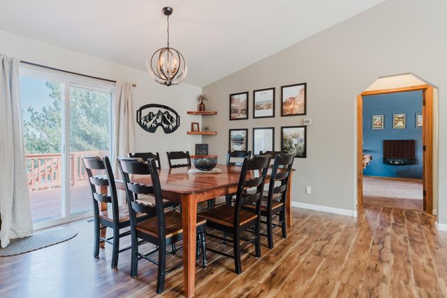 929 NE Lena Place, Bend, OR 97701