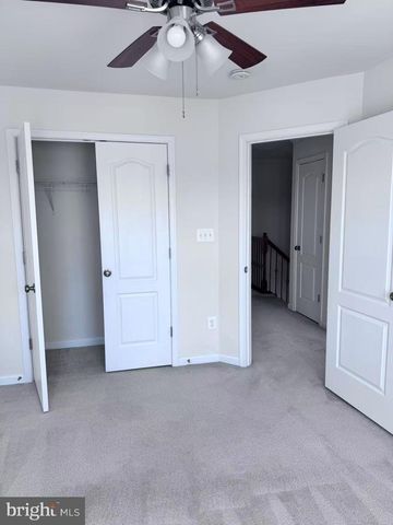 41818 DIABASE SQ, Aldie, VA 20105