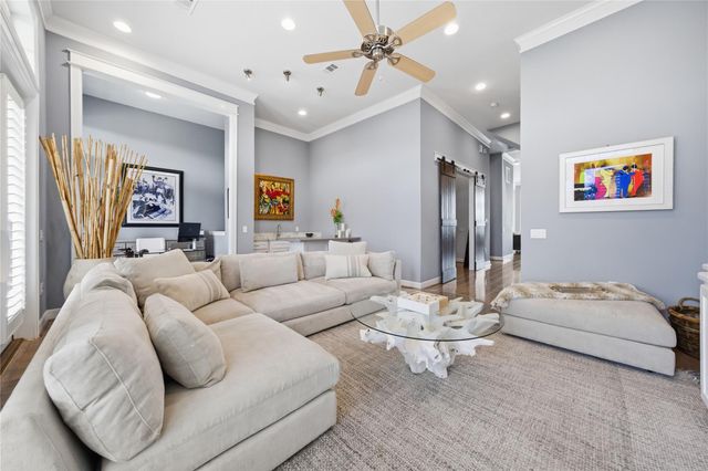 2174 Marina Way, Kemah, TX 77565
