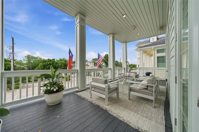 2174 Marina Way, Kemah, TX 77565