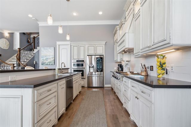 2174 Marina Way, Kemah, TX 77565