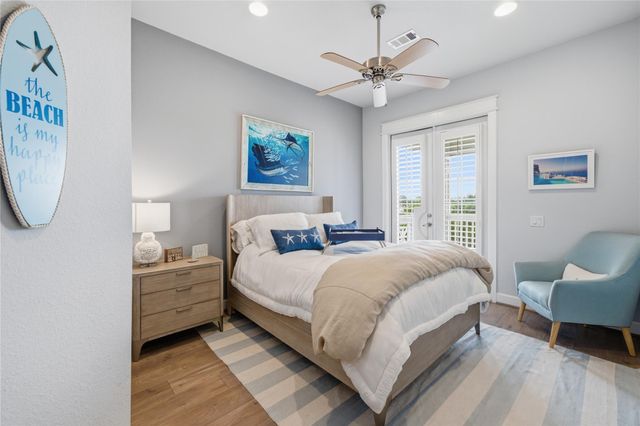 2174 Marina Way, Kemah, TX 77565