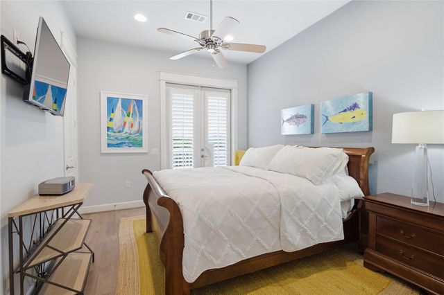 2174 Marina Way, Kemah, TX 77565