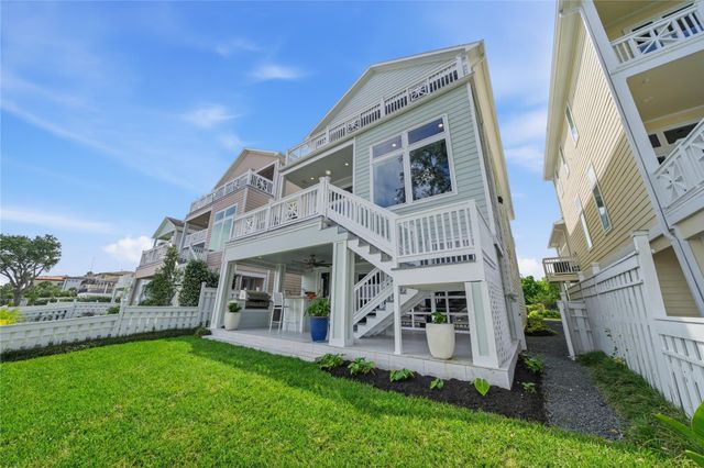 2174 Marina Way, Kemah, TX 77565