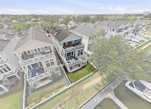 2174 Marina Way, Kemah, TX 77565