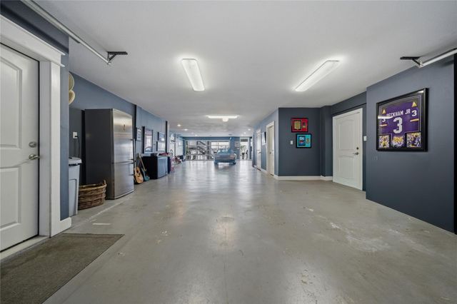2174 Marina Way, Kemah, TX 77565