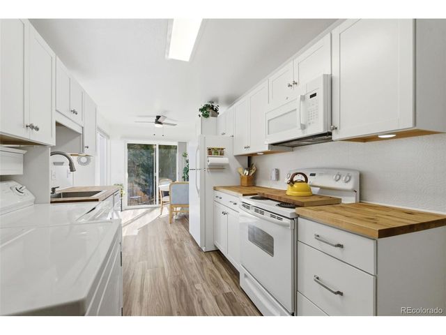 7944 Chase Cir 113, Arvada, CO 80003