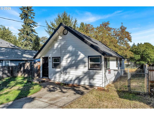 2824 Se 111TH Ave, Portland, OR 97266