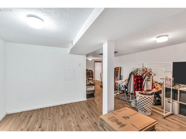 2824 Se 111TH Ave, Portland, OR 97266