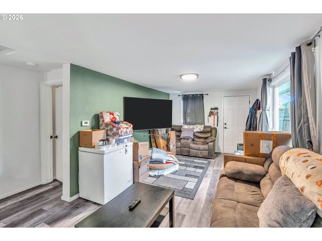2824 Se 111TH Ave, Portland, OR 97266