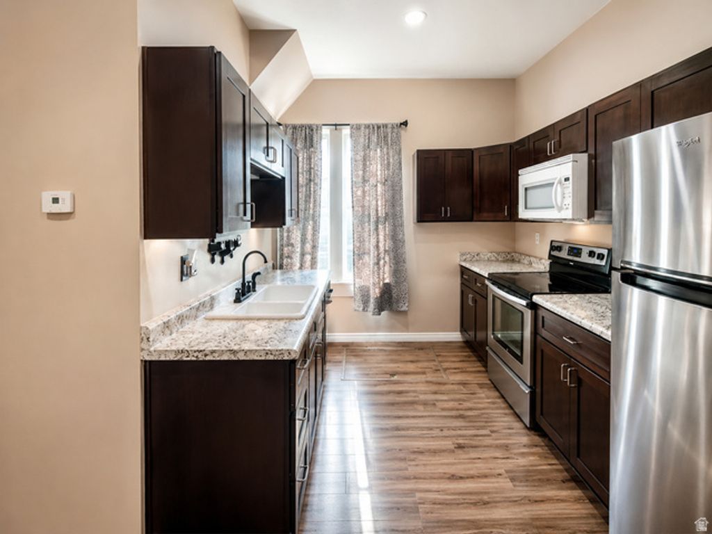 579 E CROSS ST, Ogden, UT 84404 — photo 4