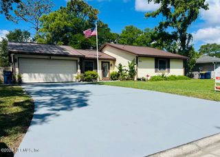 2046 BROAD OAK Drive, Jacksonville, FL 32225