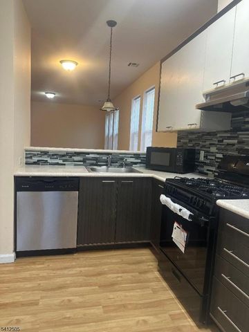 185 Parrow St, City Of Orange Twp., NJ 07050