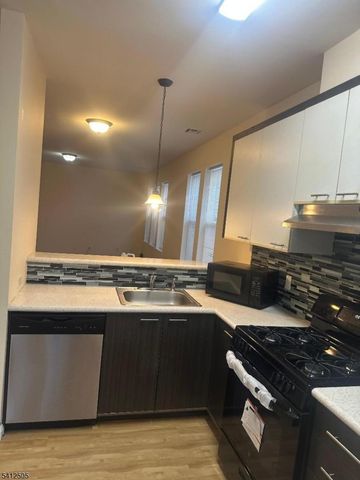 185 Parrow St, City Of Orange Twp., NJ 07050