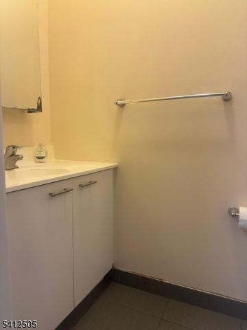 185 Parrow St, City Of Orange Twp., NJ 07050