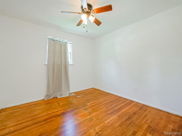17424 Salem Street, Detroit, MI 48219