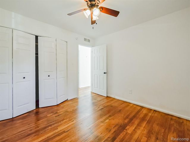 17424 Salem Street, Detroit, MI 48219