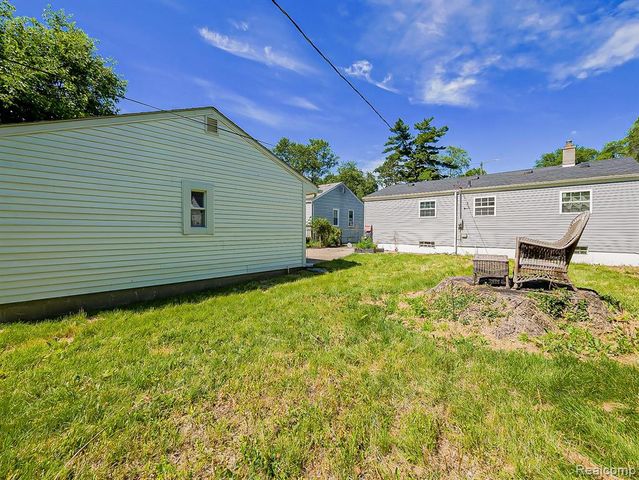 17424 Salem Street, Detroit, MI 48219