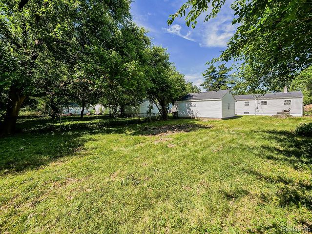 17424 Salem Street, Detroit, MI 48219