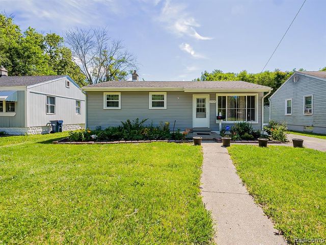 17424 Salem Street, Detroit, MI 48219