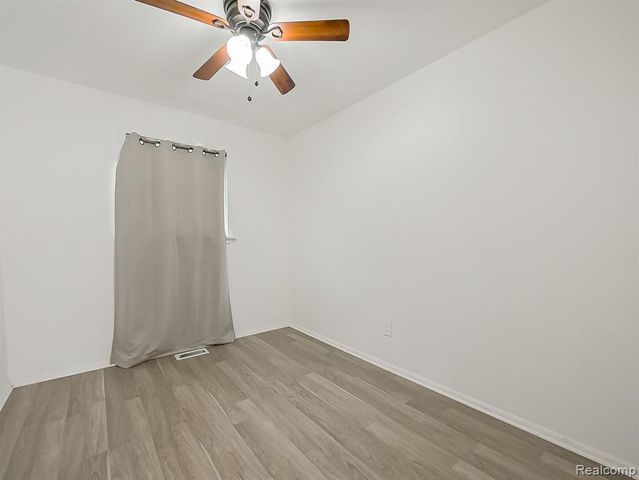 17424 Salem Street, Detroit, MI 48219