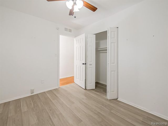 17424 Salem Street, Detroit, MI 48219