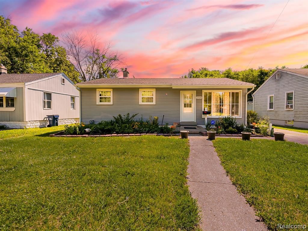 17424 Salem Street, Detroit, MI 48219