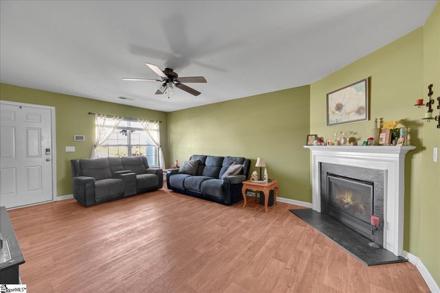 218 Hillendale Way, Pelzer, SC 29669