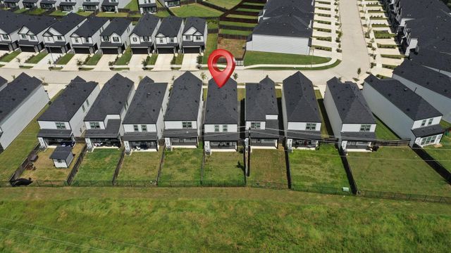 3218 Crown Gate Drive, Houston, TX 77047