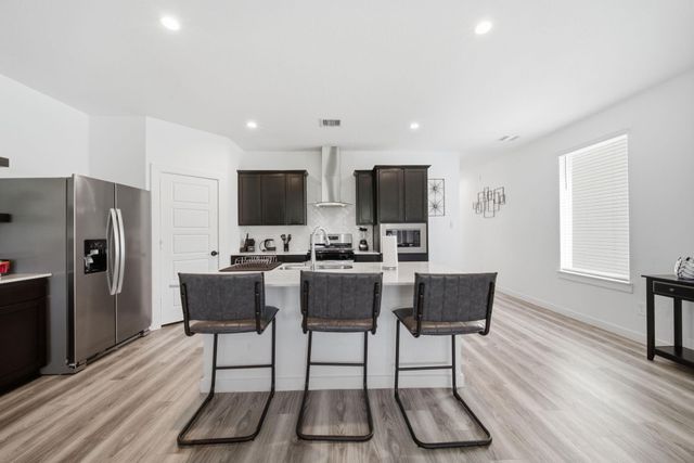 3218 Crown Gate Drive, Houston, TX 77047