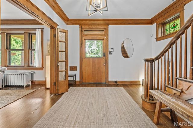 3661 Utah Place, St Louis, MO 63116