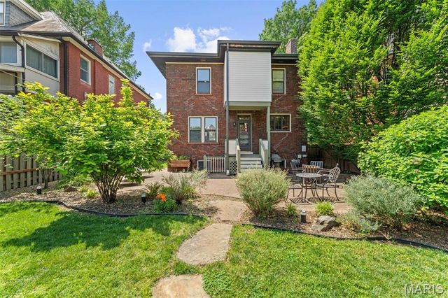 3661 Utah Place, St Louis, MO 63116