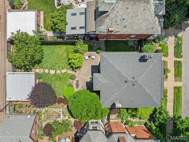 3661 Utah Place, St Louis, MO 63116
