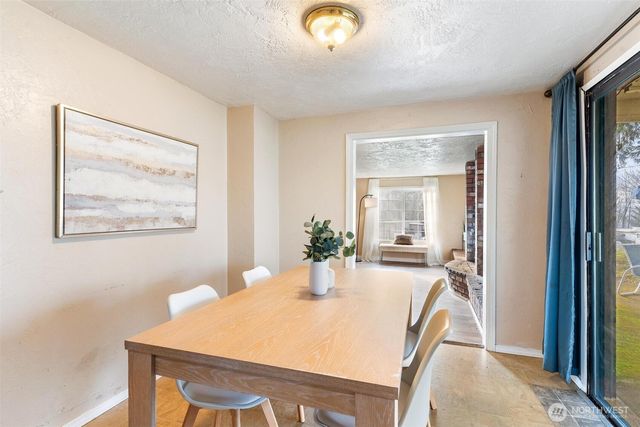 102 W Poplar Street, Shelton, WA 98584