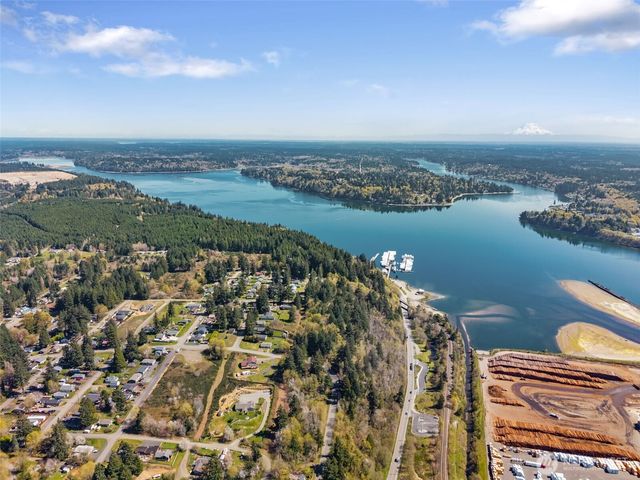 102 W Poplar Street, Shelton, WA 98584