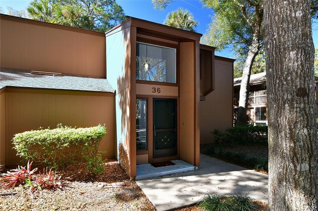 36 FAIRWAYS CIRCLE, Palm Coast, FL 32137