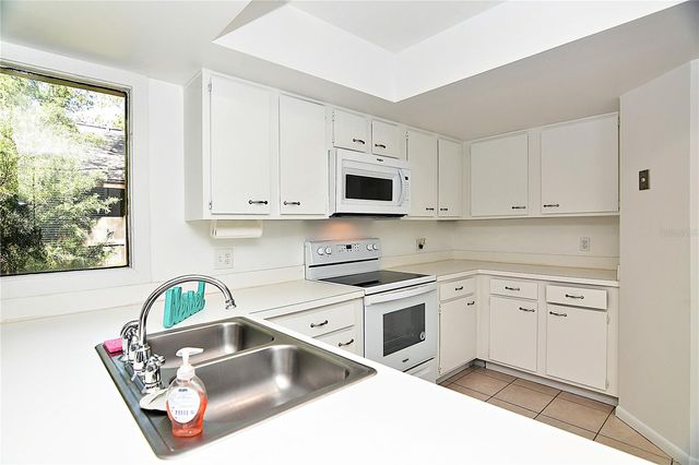 36 FAIRWAYS CIRCLE, Palm Coast, FL 32137