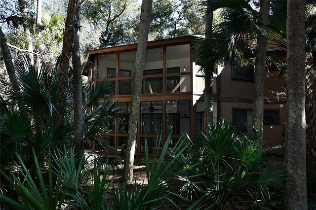 36 FAIRWAYS CIRCLE, Palm Coast, FL 32137