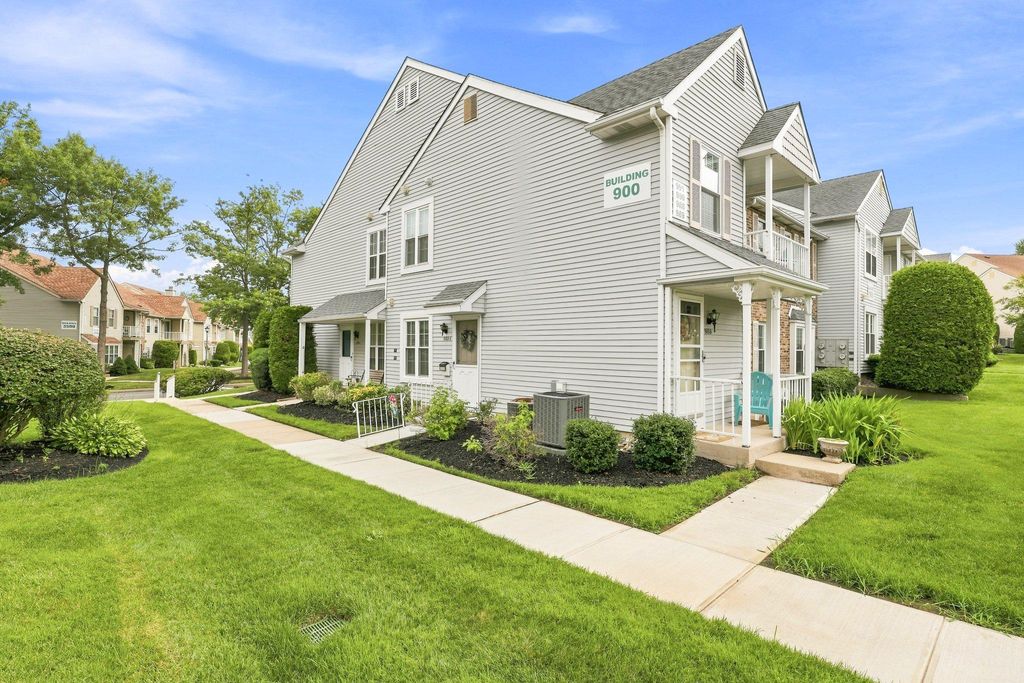 988-A SCOTSWOOD CT, MOUNT LAUREL, NJ 08054 — exterior
