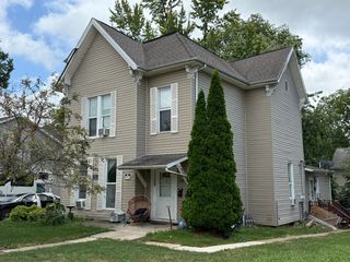 810 W Market Street, Bloomington, IL 61701