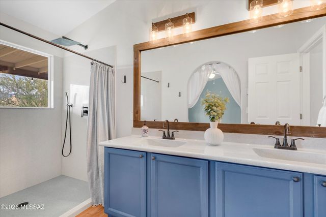 851 S Smokey Mountains Road, Tucson, AZ 85748