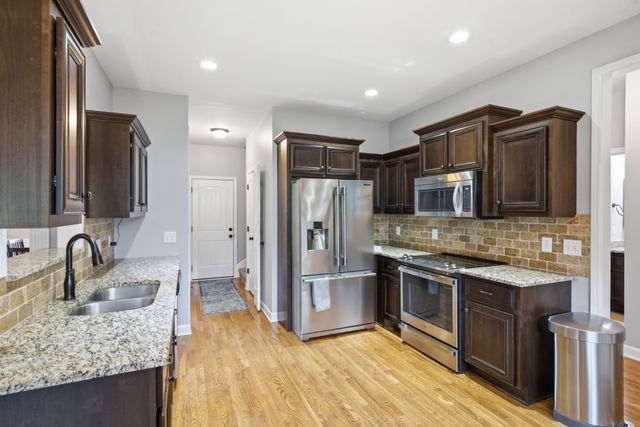 108 Amazonway Rdg, Murfreesboro, TN 37130