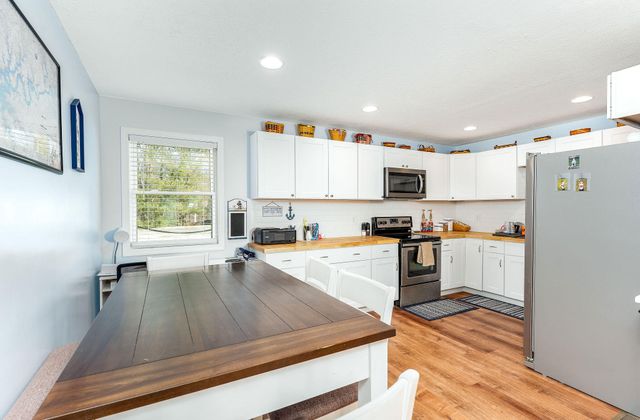 81 White Oak Lane, Monticello, KY 42633