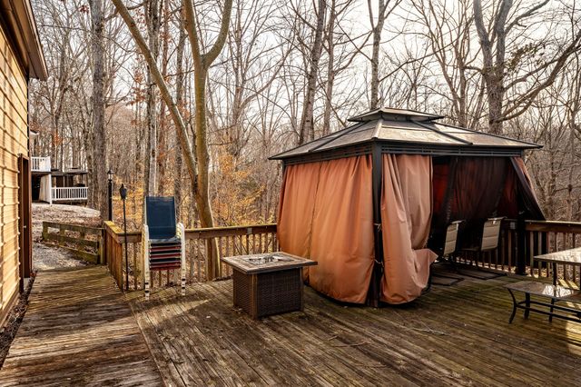 81 White Oak Lane, Monticello, KY 42633