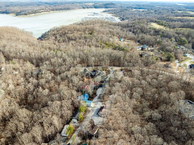 81 White Oak Lane, Monticello, KY 42633