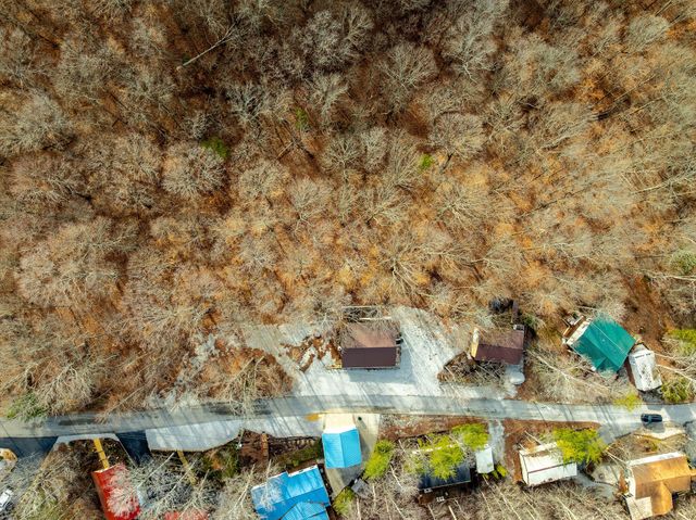 81 White Oak Lane, Monticello, KY 42633