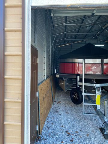 81 White Oak Lane, Monticello, KY 42633