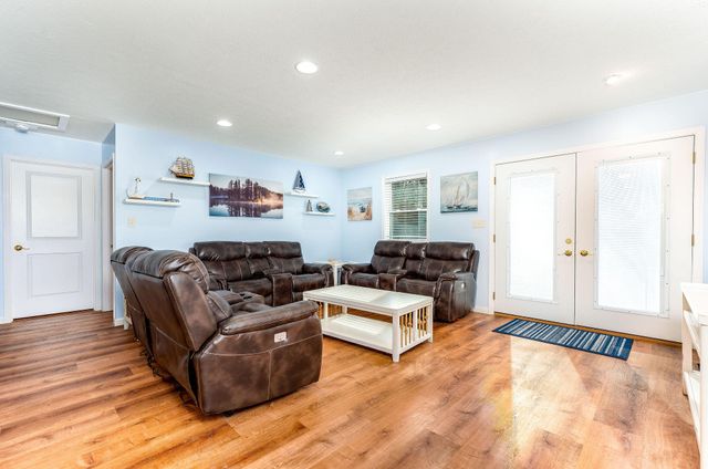 81 White Oak Lane, Monticello, KY 42633