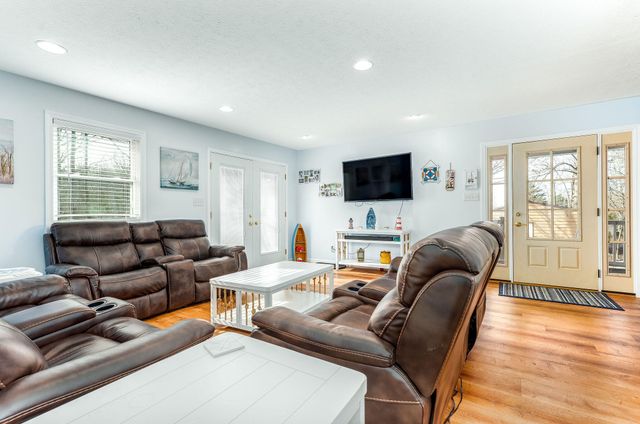 81 White Oak Lane, Monticello, KY 42633