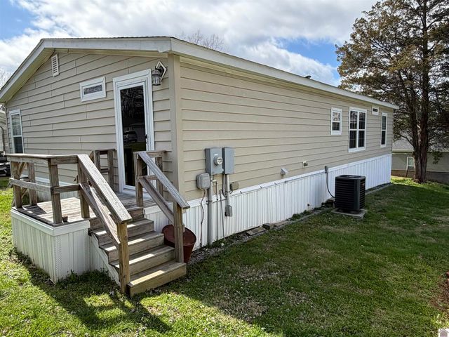 438 Denver Avenue, Paducah, KY 42001